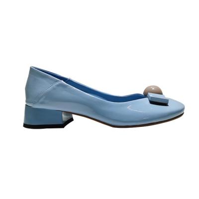 China Handmade Patent Leather Women Dress Pumps Elegant Women Low Heel Pumps Latest Fashion Round Design for sale