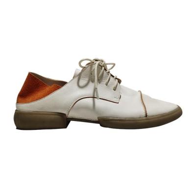 China Round Exquisite Walking Shoes for Women New Design Women's High Quality Handmade Lightweight Oxford Shoes for sale