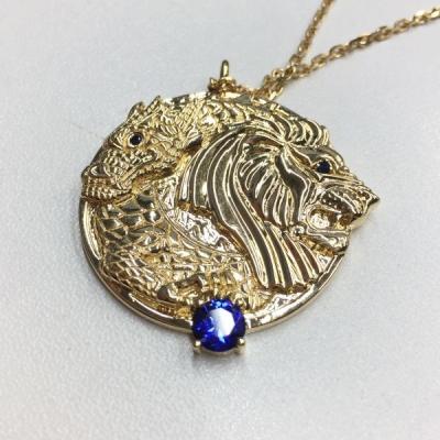 China Custom Solid 18k Gold Necklace Women'S New Year Gift Dragon Lion Pendant Necklace for sale