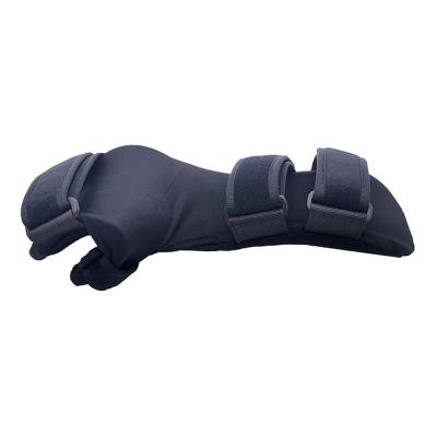 China New Design Adjustable Comfortable Wholesale Wrist Brace Custom Palm Splint Support Carpal Tunnel For Unisex for sale