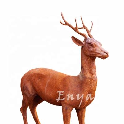 China Cast Iron Rustic Outdoor Life Size Garden Decorations Statues Europe Metal Bucks And Deer Animal Sculptures for sale