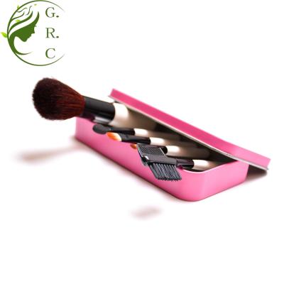 China The flat brush sweeps the makeup combination with gentle care without stimulation nature beauty tools for sale