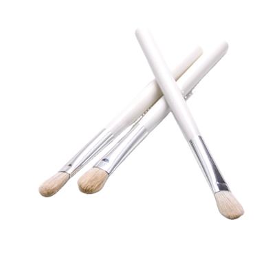 China Single Smudge Brush Custom Blend Eyeshadow Goat Nose Goat Makeup Sweeps Natural Animal Hair for sale