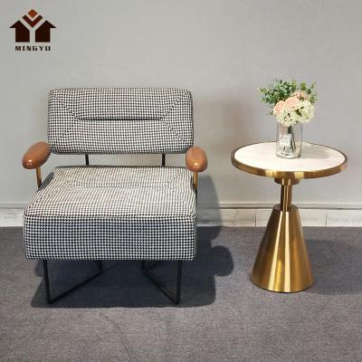 China Freestanding Leisure Modern Italian Hot-selling Chair With Metal Frame Cafe Chairs High End Upholstered Padded Single Seat Sofa for sale