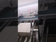 Automatic wrapping machine for gift box