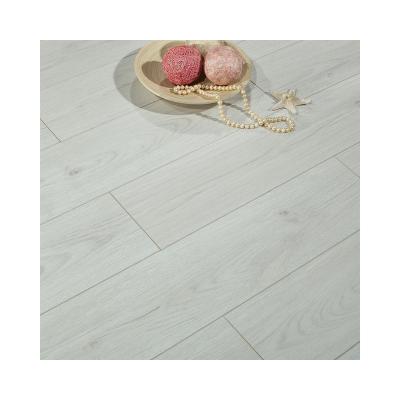 China 8mm 12mm Ac3 Laminate Flooring Modern High Gloss Wood Laminate Parquet Waterproof for sale