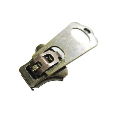 China Best Factory Price SS-4YG-570 Top Quality Nickel Free Zipper Slider Pull New Zipper Sliders 4YG Zipper Sliders for sale