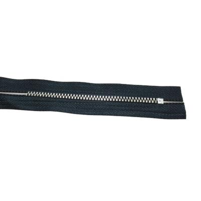 China Half Long Metal Y End Narrow Teeth Band Black Auto Lock 3# 4# Jacket Zipper Customize for sale