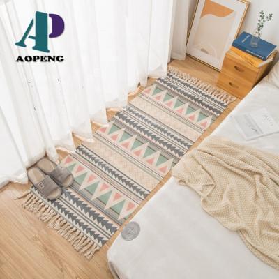 China Small washable cotton woven nordic fringe rug for bedroom door throw blankets tassel boho geometric print moroccan throw blanket for sale