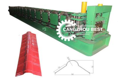 China Farbstahl Stahl Profil Material Dicke 0,25-0,6 mm Stahl Dach Ridge Kappe Roll Formmaschine zu verkaufen