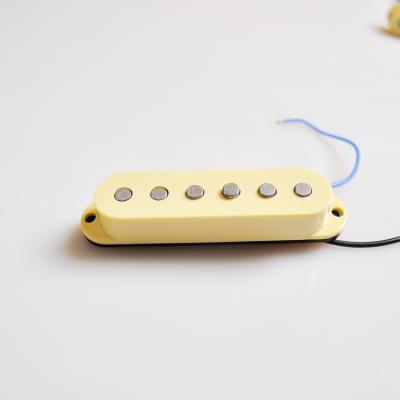 China Single Guitar SYQ-1Beige Electric Guitar Pickups For St Guitar Musical Accessories for sale