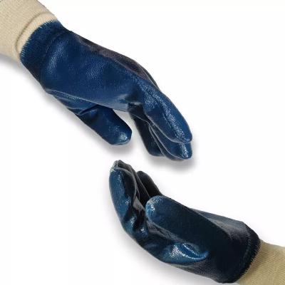 China Water proof Multiple Scenarios Available Waterproof Warm Comfortable Working Car Paint Diesel Work Construction Gloves for sale