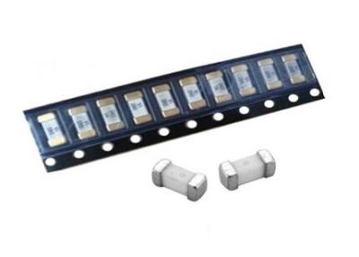 Chine Type RÉGLÉ plaqué par argent UL en céramique du fusible 3A 125V 2.6mmx6.1mm PSE CSA de bâti de surface de la place lente SMD de coup à vendre