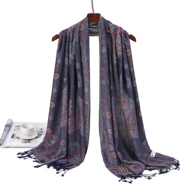 China Long Ladies Knitted Shawl Vintage Knitted Shawls Fashionable Knitted Shawl Knee Blanket for sale