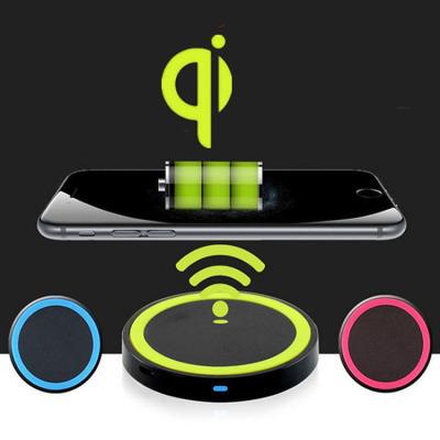 China High Quality Mobile Phone Portable Use Qi Wireless Charger Pad For iPhone For Samsung Wireless Charger for sale