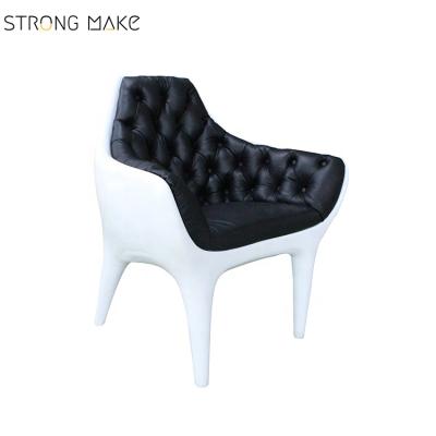 China Comfortable Classic Style Fiberglass European Antique Royal Shell Black Leather Living Room Chair for sale