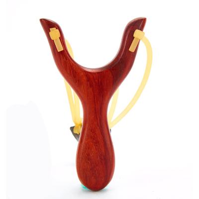 China Best Durable 2022 Outdoor Accurate Shooting Round Powerful Wooden Rubber Band Slingshot Tools for sale