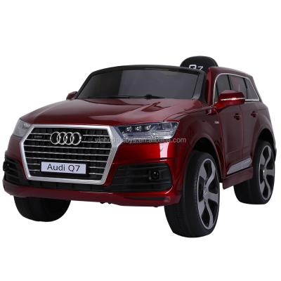 China Ride On Toy Quality Multifunctional AUDI Q7 Licensed Battery Operated Car For Kid for sale