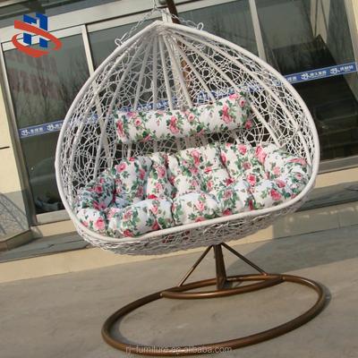 China Modern Bird's Nest Shape Swing Rocking Chair / Wicker Hand Knitted Weave Furniture for sale