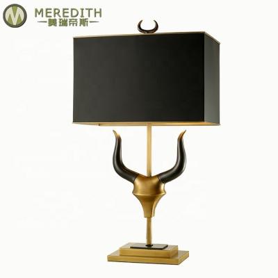 China Brass Modern Nordic Vintage Hotel Desk Lamp Bed Side Bedside Led Lamps Luxury Table Lamps for sale