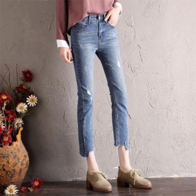 China Breathable Chic Decor Chain Straight High Rise Jeans Pants Woman Blue Jeans Women Pants for sale