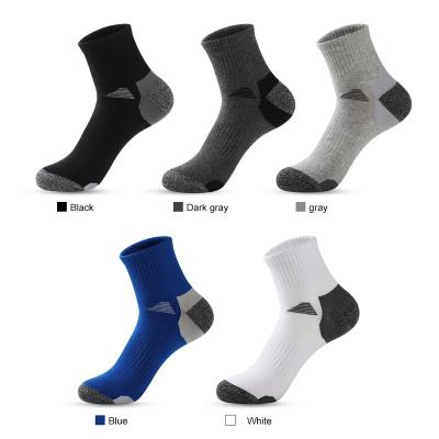 China Free Sample 2021 Wholesale Men Sports Socks Design Calcetines Custom Logo Sports Crew Socks Cotton Sock for sale