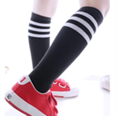 China Factory Breathable Classic Sports Red Striped Knee High Socks Long Tube Socks Shape Knee-Length Stockings For Kids for sale