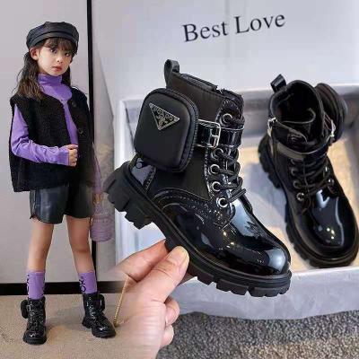 China OEM Waterproof Boots Pour Kids Princess Winter Small Bag 2021 New Short Fashion Increasing Boots for sale