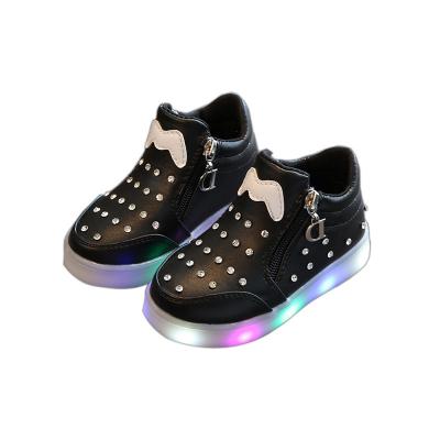 China Flat Led Light Up LED Light Up Casual Baby Cartoon KIS Infant Luminous Shoe Kids Unisex Shoes For Kid Girl With Light for sale