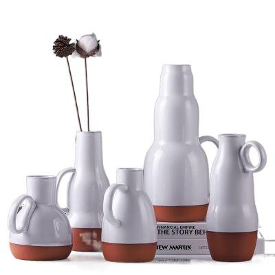 China Modern Wholesale Terracotta Flower Vase Water Bottle Shape Clay Ceramic Decoration Vase For Home Decor for sale