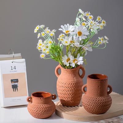 China Modern Wholesale Handmade Natural Matte Ceramic Bottle Decoration Pottery Terracotta Vase Jar Decor Flower Vases for sale