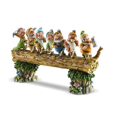 China Creative Gnome Seven Dwarfs China Polyresin Garden Decorations Outdoor Statue for sale