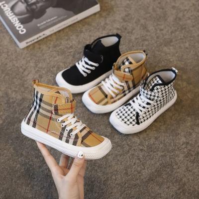 China 2022 Kids Canvas Shoes Boys Girls Board Fashionable Shoes 2022 Spring Autumn Big Children's Casual Shoes Kids Soft Bottom Shoes PD0321 for sale