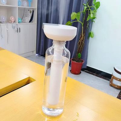 China Battery Operated Cool Mist Quick Humidification Water Bottle Portable Mini Humidifier For Travel for sale