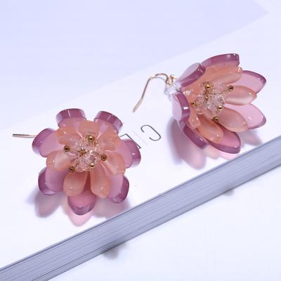 China Wholesale Romantic Women Fashion Jewelry Resin Flower Earrings 2019 Hot Sale Flower With Assembled Glass Beads for sale