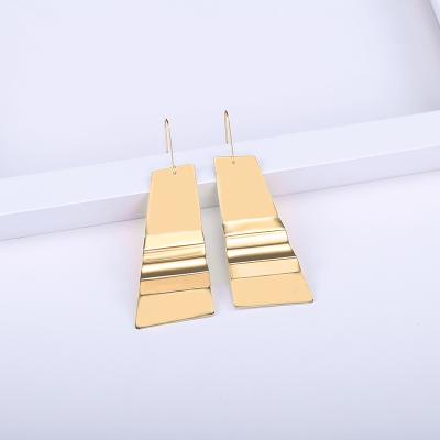 China FASHIONABLE Unique Design Jewelry Irregular Shape With Curve Women Earrings Brass Gold Plated Metal Custom Earring for sale