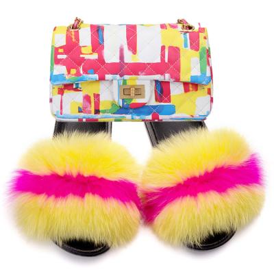 China Wholesale fashion luxury sets new arrival2021 fashion trend women handbags colorful cross body freeze purse and fur zippers set for sale