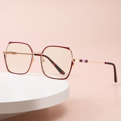 China 2022 Anti-blue Clear Glasses Italy Design Rectangle Square Metal Eye Sight Glasses OEM Popular Brand for sale