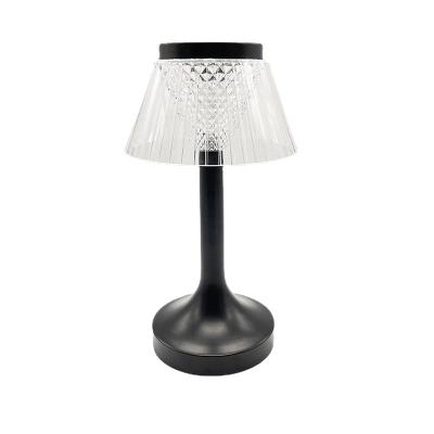 China High Quality Modern Hot Selling Classic Rustic Modern Desk Lighting Black White Table Top Lamp for sale