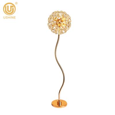 China Luxury Modern Home Hotel Decor Restaurant Night Lighting Modern Led Crystal Table Lamp for sale