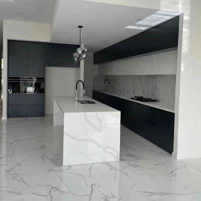 China Large Calaeatta Fish Mouth Quartz Stone Kitchen Countertops Lavatory Table Tile Custom White Center Stone Durable Large for sale