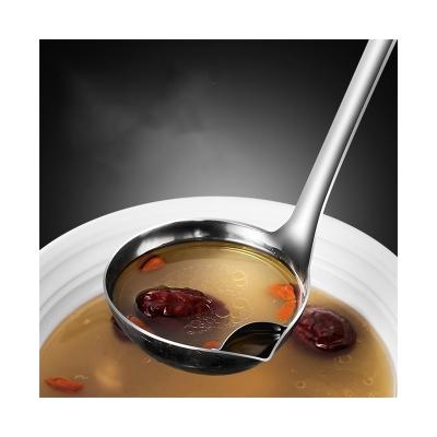 China Sustainable Food Grade Separating Oil Soup Oil Filter Spoon 304 Stainless Steel Soup Ladle For Kitchen Accessories for sale