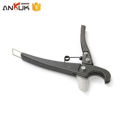 China Cutting YS Hot Selling Nylon Pipe Cutter, Tube Scissors, Pipe Shear for sale