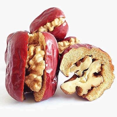 China Chinese Xinjiang Dried Healthy Red Dates With Walnut Meats for sale