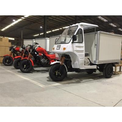 China Good Quality Cargo Chongqing Cargo Tricycle With Cabin Roof 200cc Three Wheeler Motorcycle With Trolley for sale