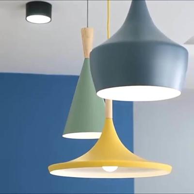 China E26 Metal Wood Simple Modern Pendant Light Restaurant Coffee Shop Wine Bar for sale