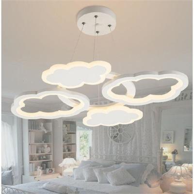 Cina camera da letto acrilica dei bambini di 4000K Art Deco Cloud Chandelier For in vendita