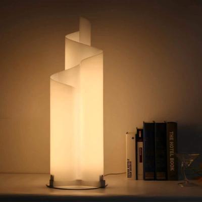 China Retro Medieval Floor Light Study Living Room Modern Creative Floor Lamp for sale