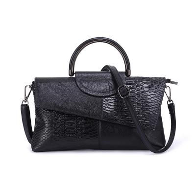 China Snake Print GENUINE LEATHER Women Bag Leather Shoulder Bag Messenger Leather Handbag for sale