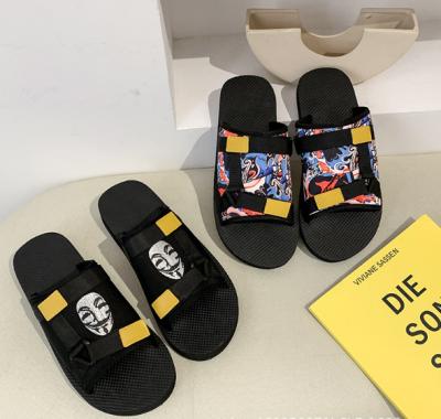 China Printed New 2022 Non Slip Mens Dorm Flip Flops for sale